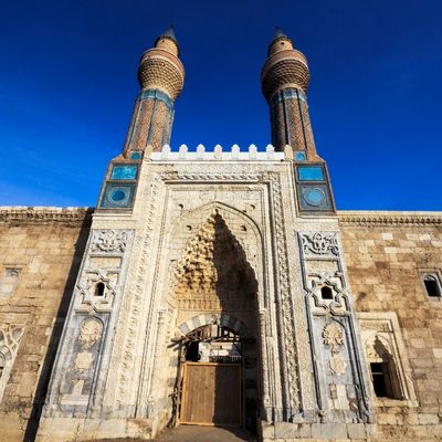 Sivas Yüksek Hızlı Tren araç kiralama