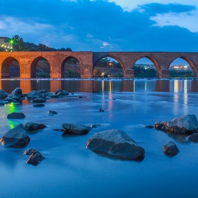 Diyarbakır Airport (DIY) car hire